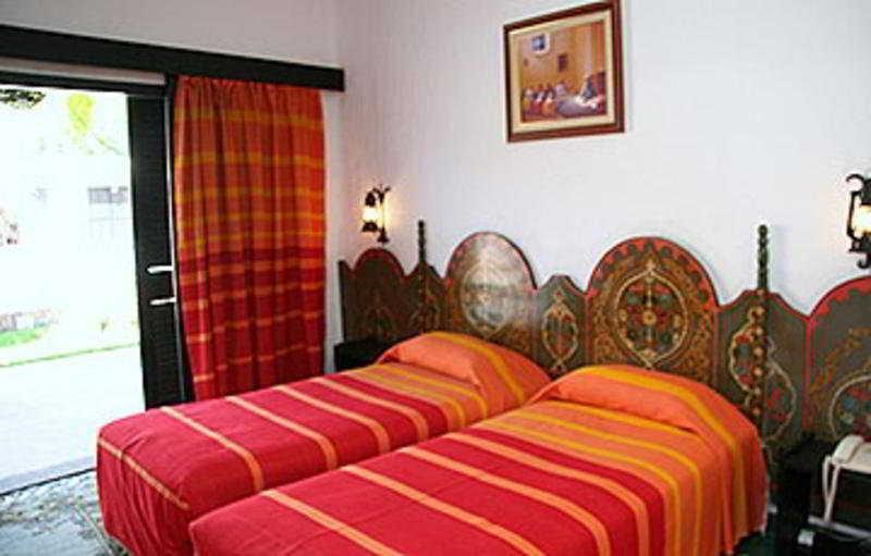 Assam Hotel ケニトラ エクステリア 写真